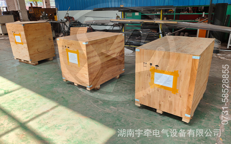 礦用湘潭電機車配件出口海外 1.jpg